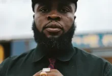 M.anifest
